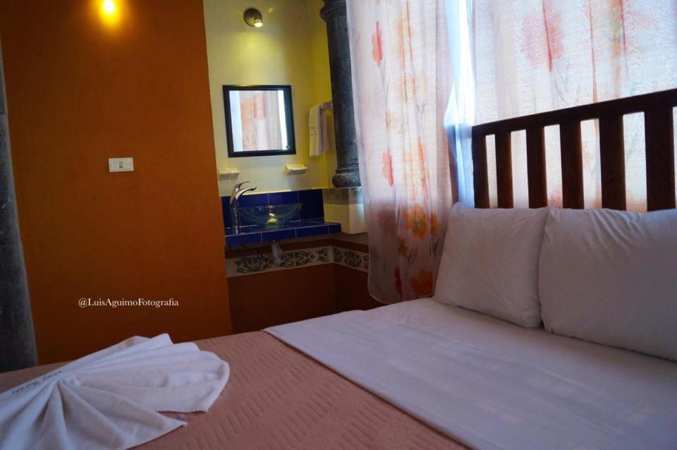 Hotel Del Pasaje Morales Comitan de Dominguez Exteriör bild